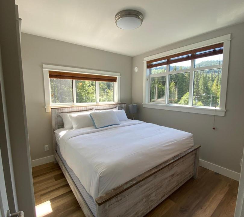 Photo of Bedroom in Port Renfrew
