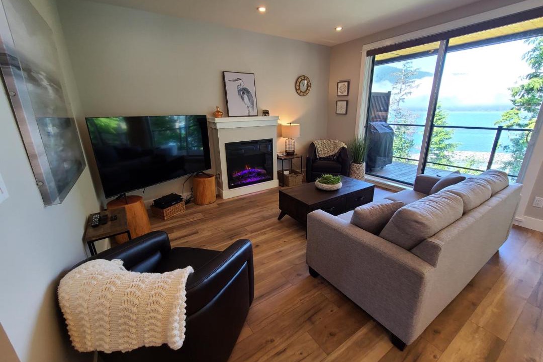 Photo of Livingroom in Port Renfrew
