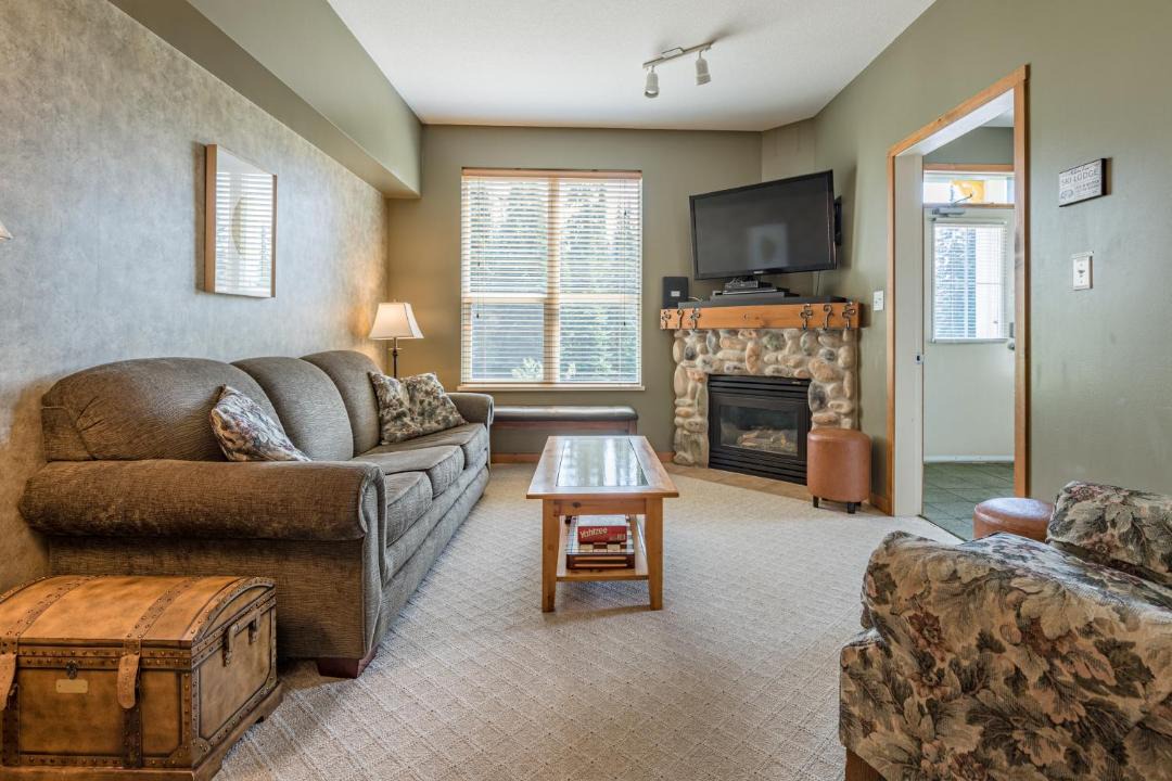 Photo of Livingroom in Silver Star Mountain
