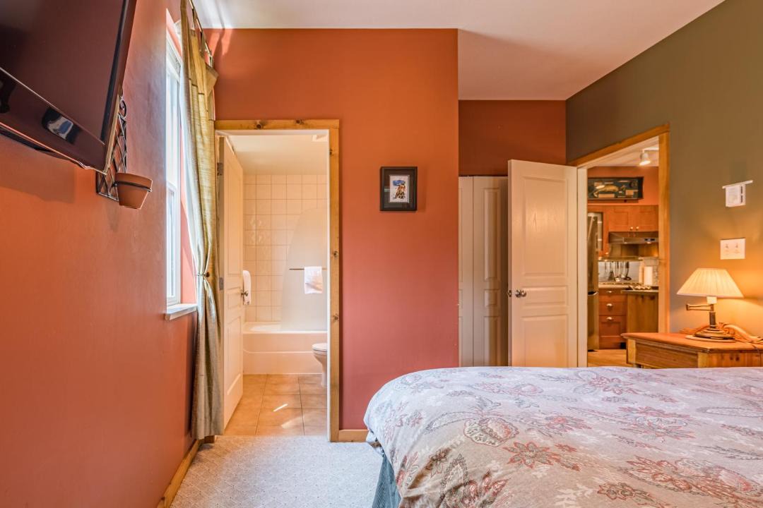 Photo of Bedroom in Silver Star Mountain