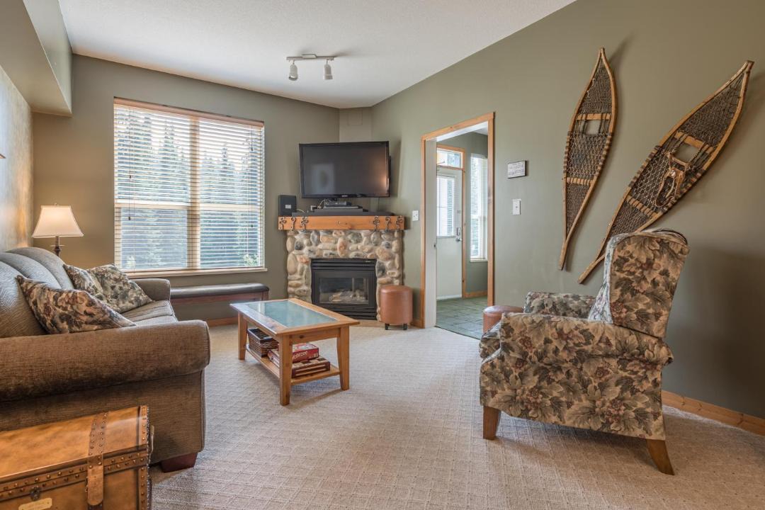 Photo of Livingroom in Silver Star Mountain