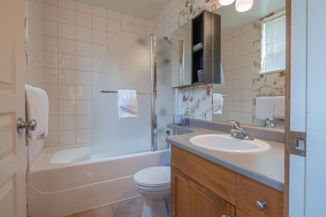Photo of Bathroom in Silver Star Mountain