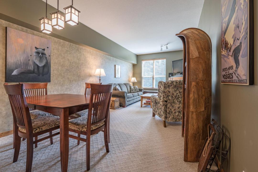 Photo of Livingroom in Silver Star Mountain