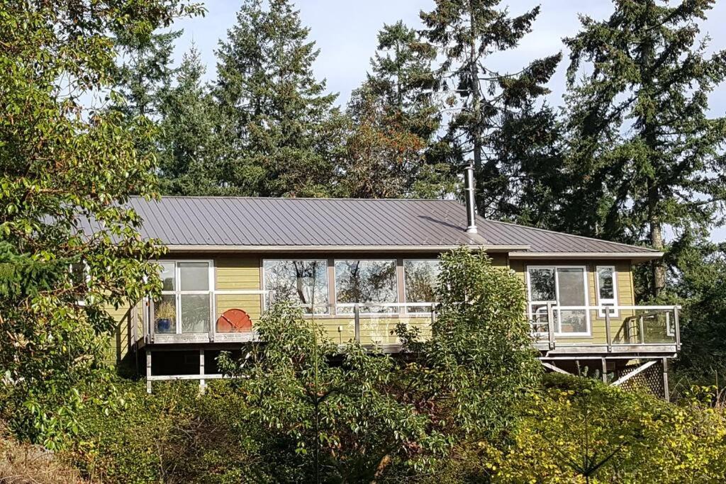 Photo of Buildings in Salt Spring Island