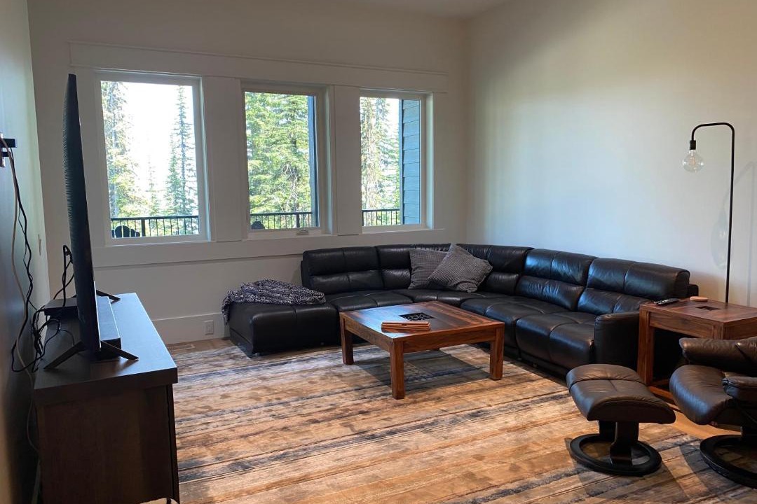Photo of Livingroom in Silver Star Mountain