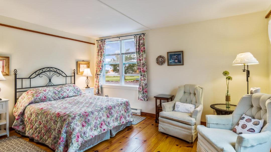 Photo of Bedroom in Mahone Bay