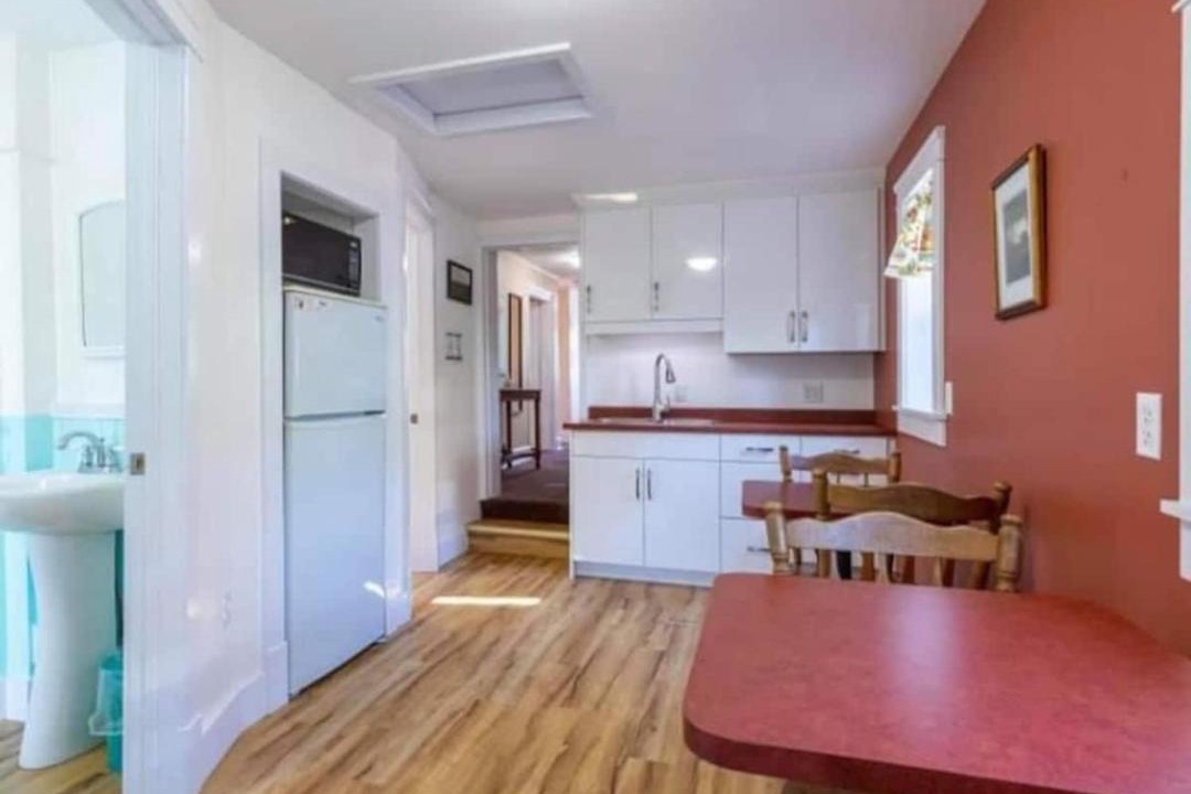 Photo of Kitchen in Queens Square