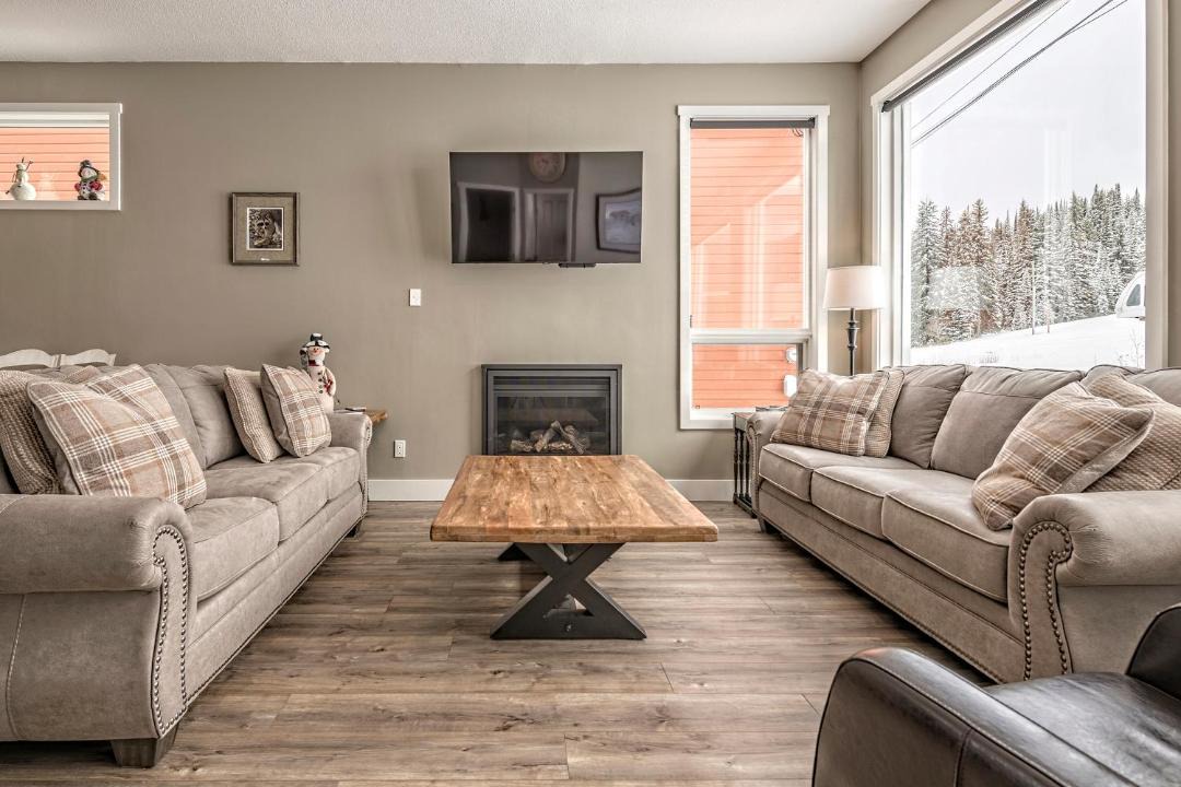 Photo of Livingroom in Silver Star Mountain