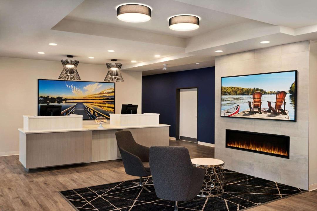 Photo of Livingroom in Aurora