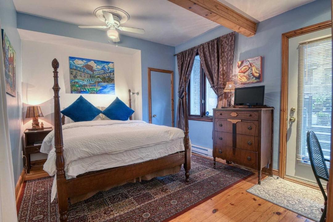 Photo of Bedroom in Gay Village