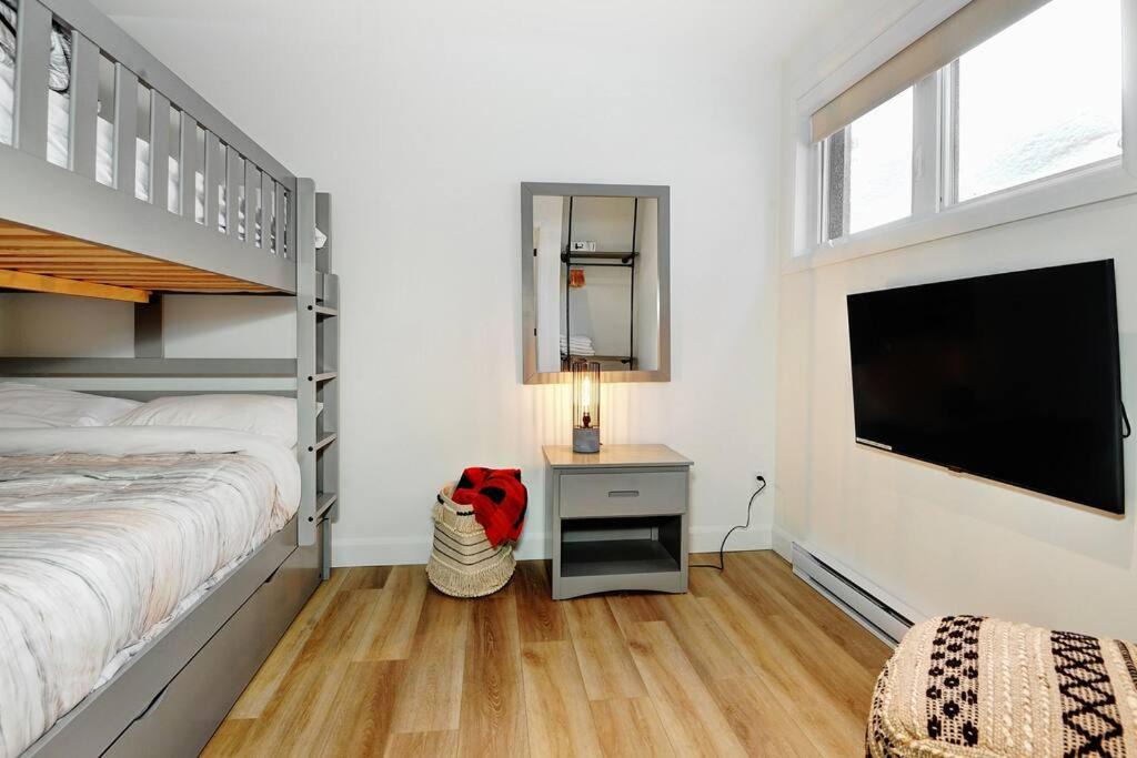 Photo of Bedroom in Stoneham