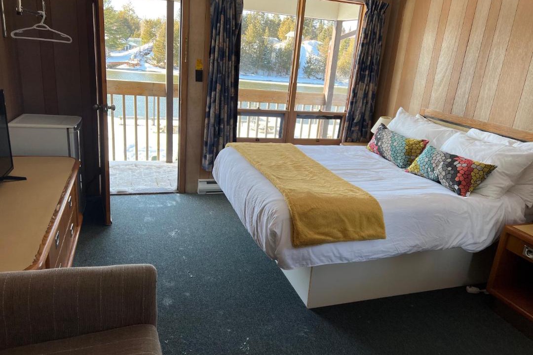 Photo of Bedroom in Sauble Beach