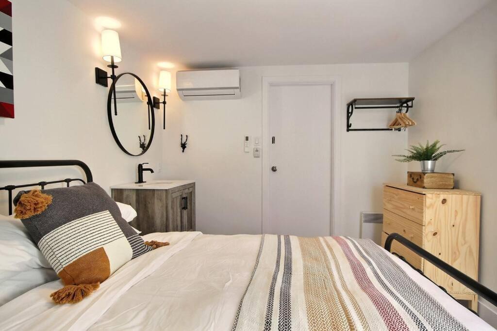 Photo of Bedroom in Old Quebec