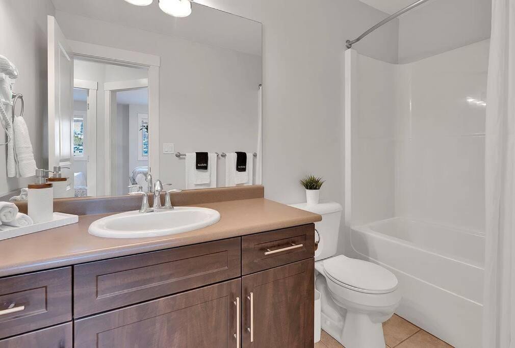 Photo of Bathroom in Black Mountain