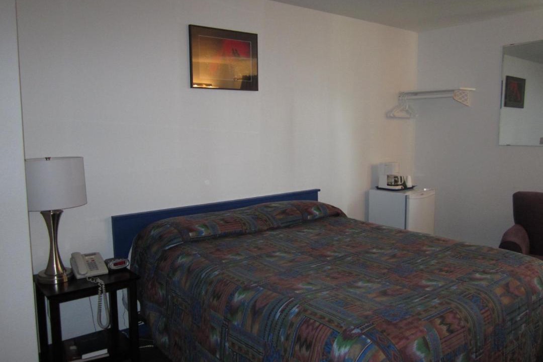 Photo of Bedroom in Teslin