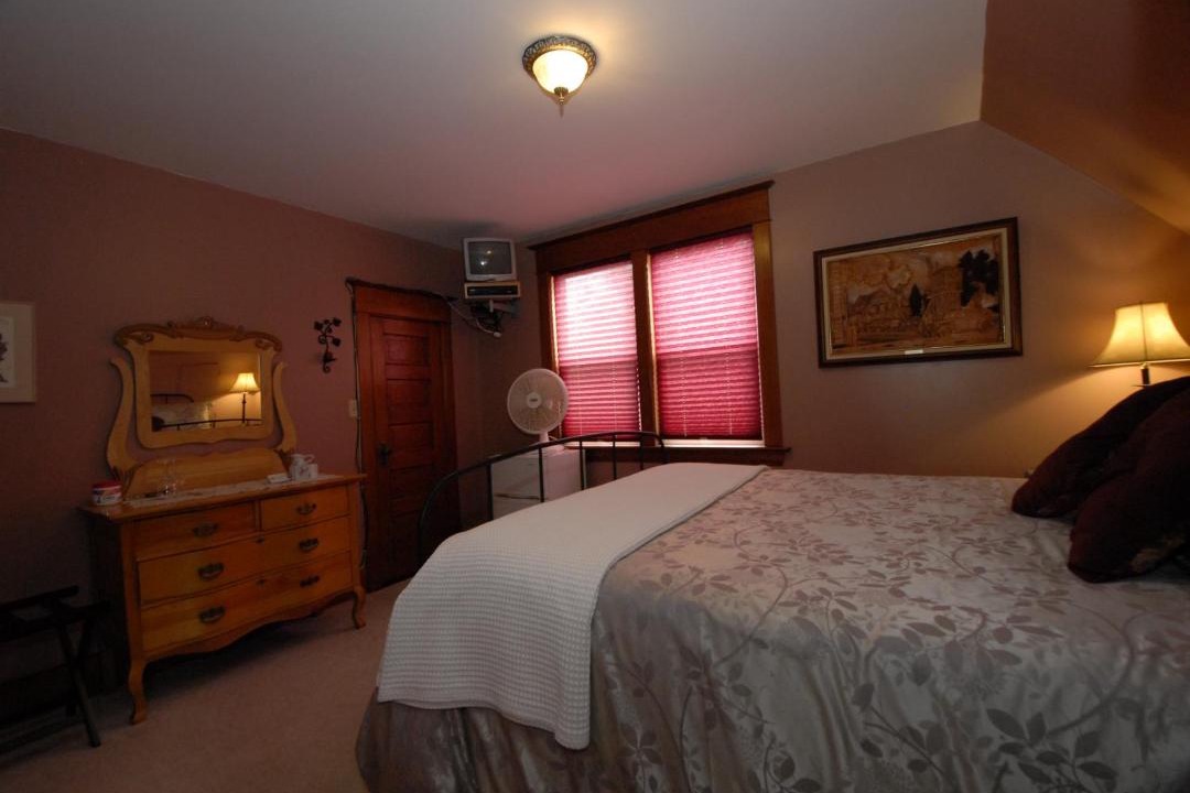Photo of Bedroom in Stettler
