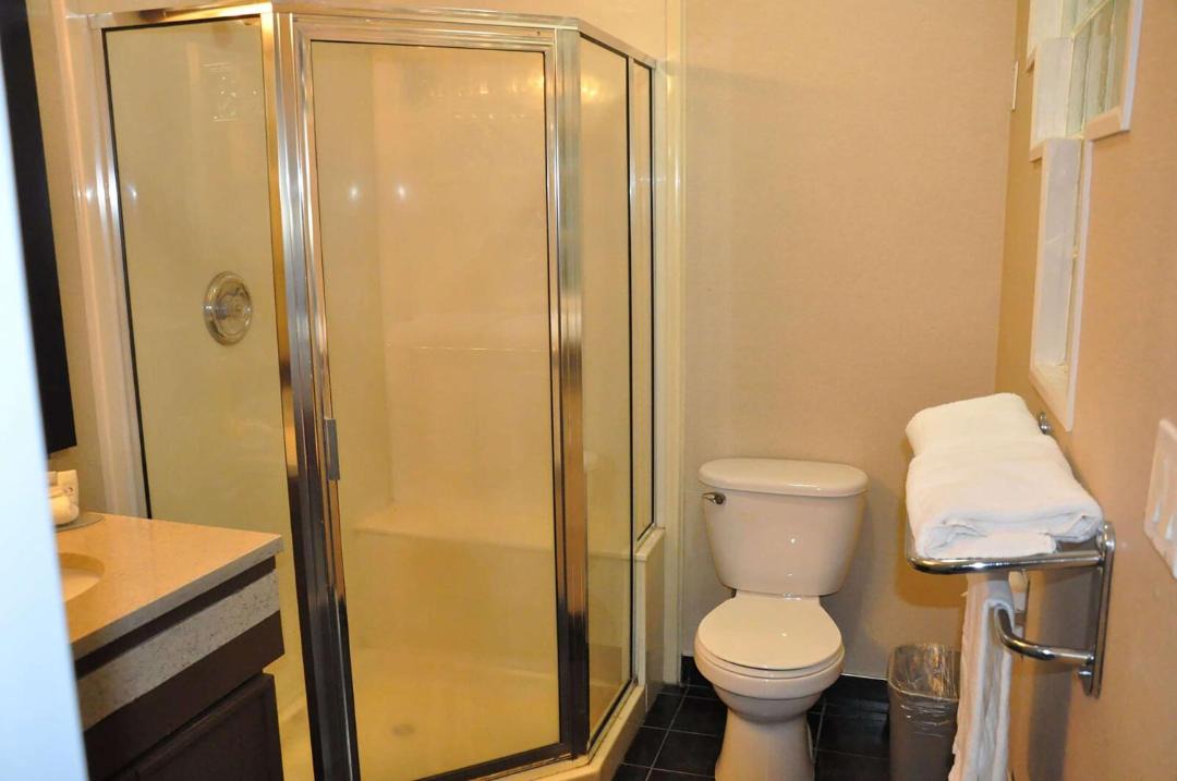 Photo of Bathroom in Clearbrook