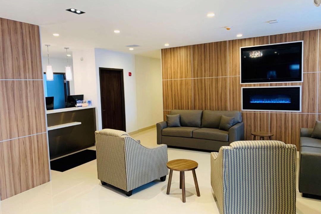 Photo of Livingroom in Northeast Mississauga