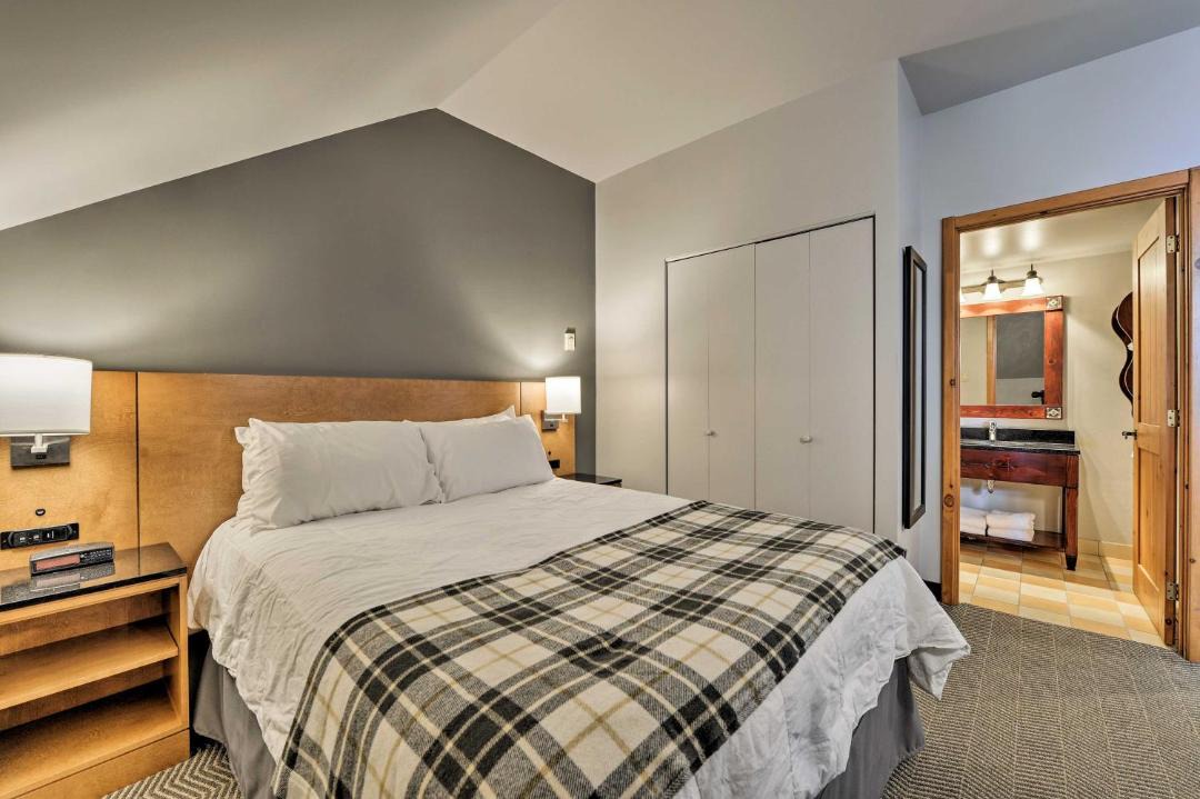 Photo of Bedroom in Mont-Tremblant Pedestrian Village