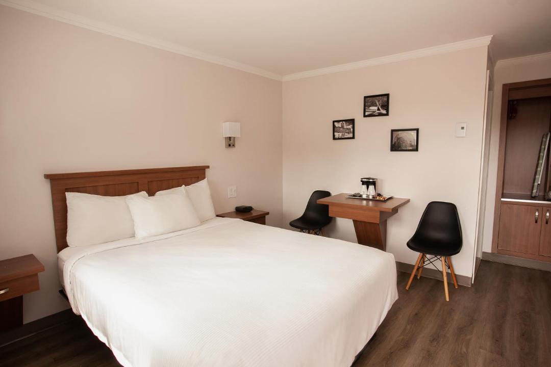Photo of Bedroom in Laval