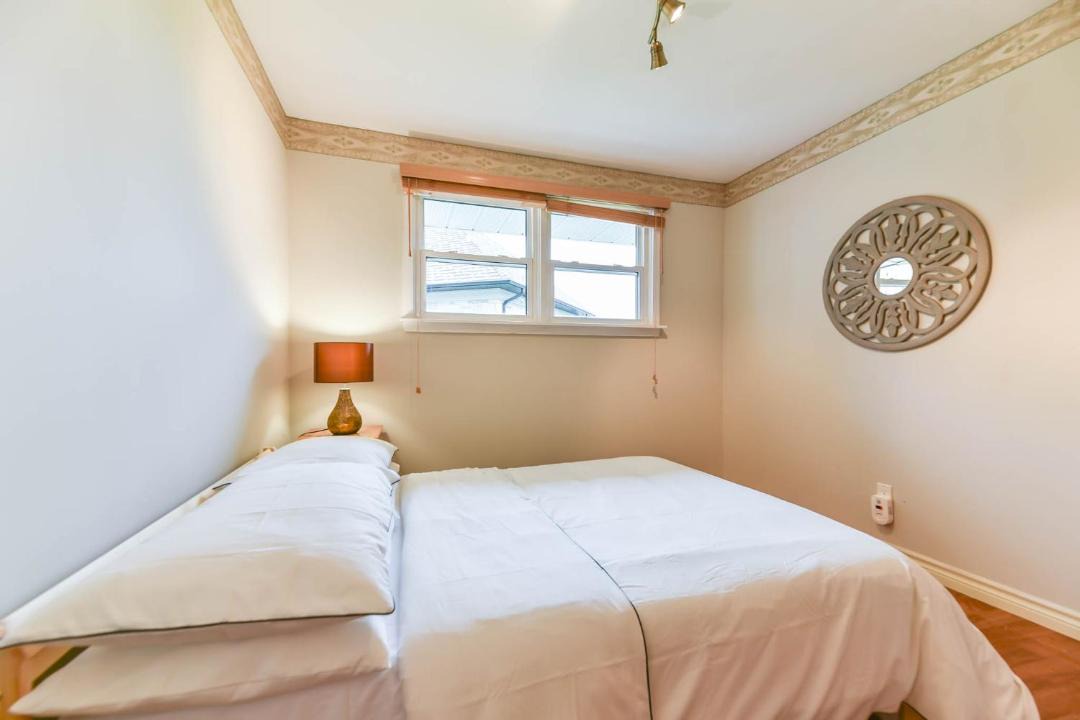 Photo of Bedroom in Halton Regional Municipality