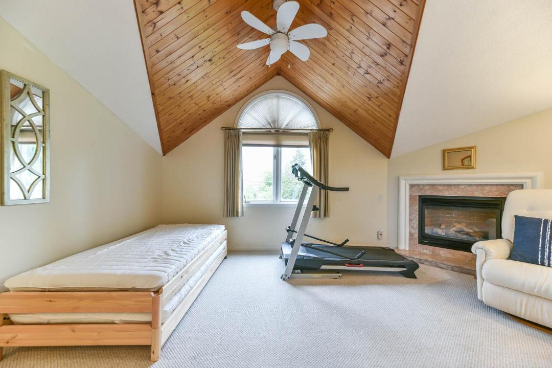 Photo of Bedroom in Halton Regional Municipality