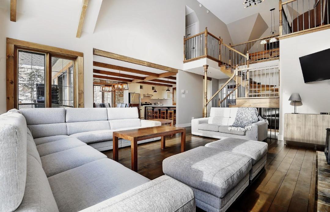 Photo of Livingroom in Stoneham