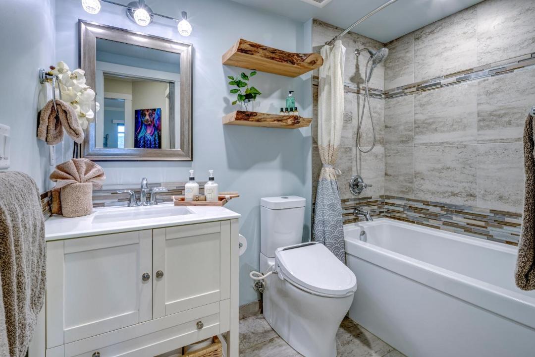 Photo of Bathroom in Village North