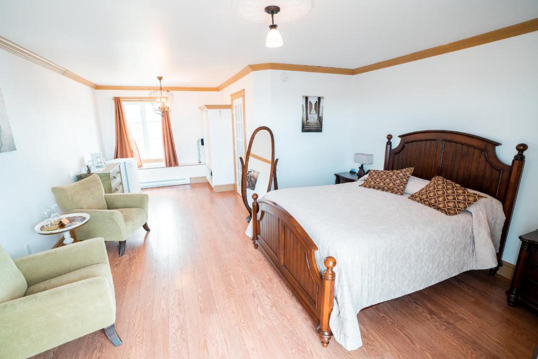 Photo of Bedroom in Sainte-Anne-des-Monts