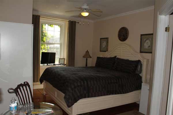Photo of Bedroom in Merrickville