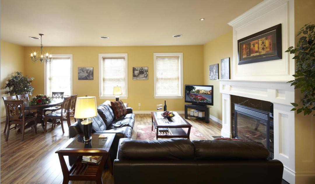 Photo of Livingroom in Old Town Historic District