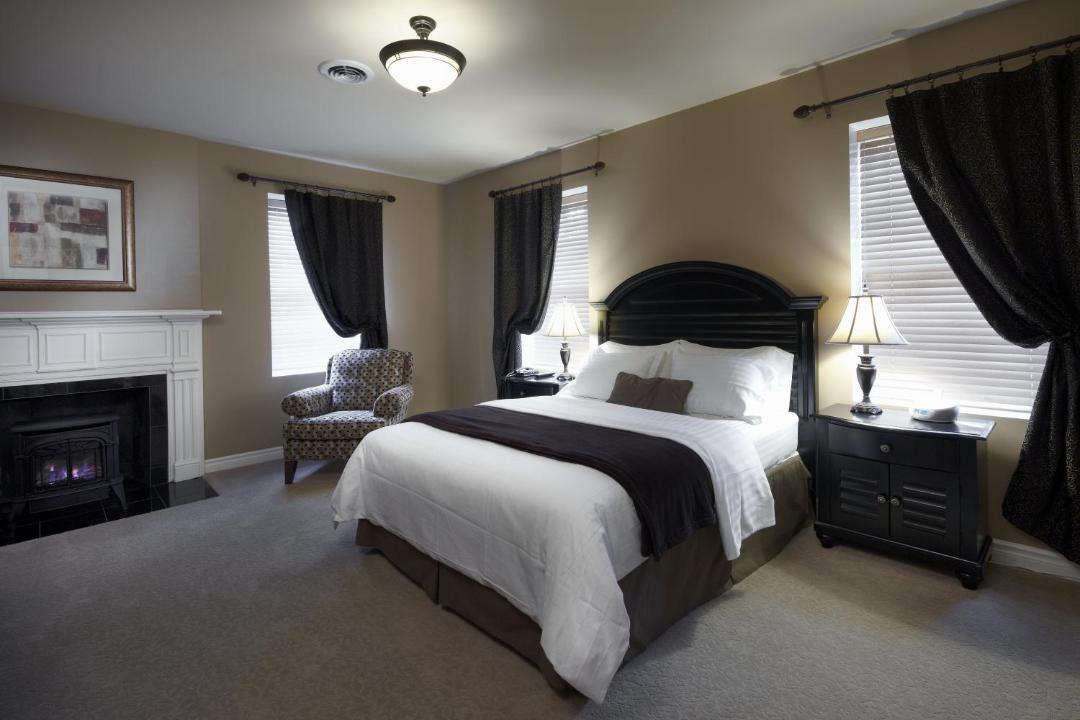 Photo of Bedroom in Old Town Historic District