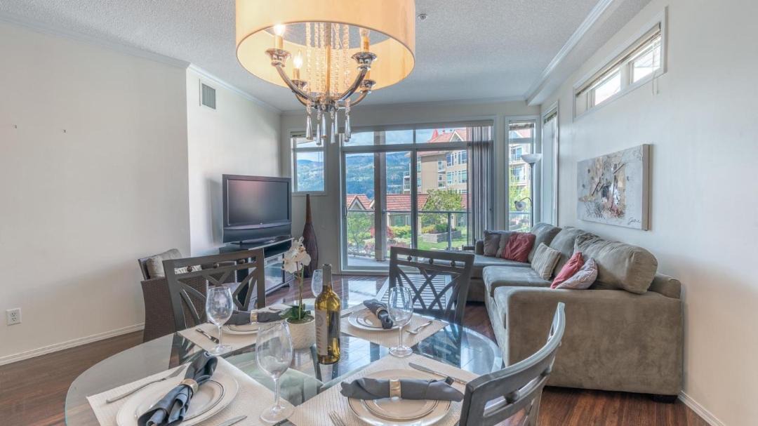 Photo of Livingroom in North End