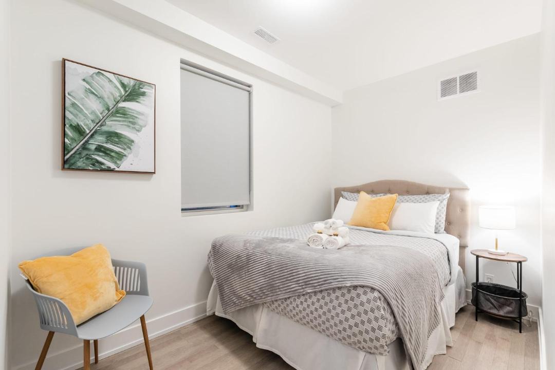 Photo of Bedroom in High Park-Swansea