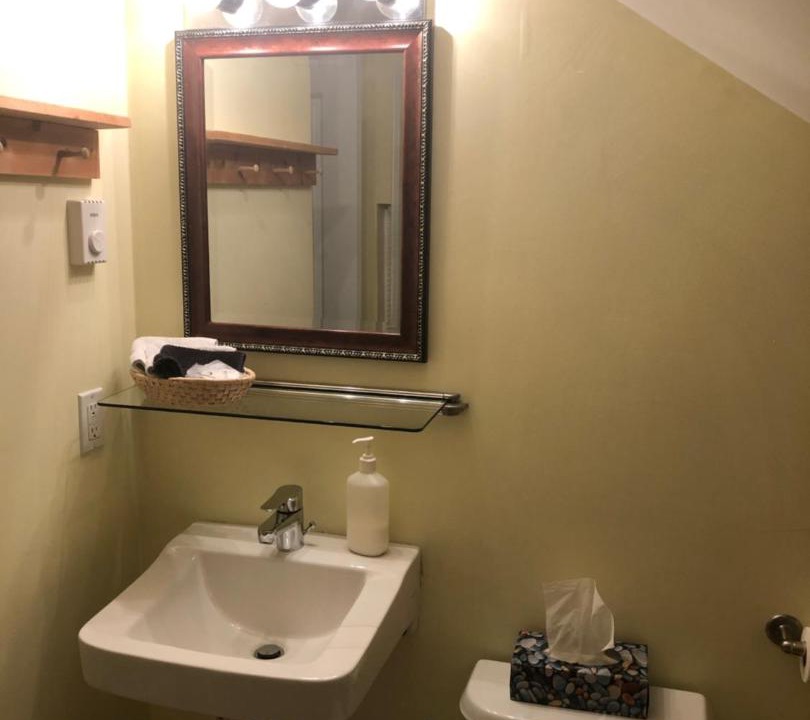 Photo of Bathroom in Okanagan-Similkameen