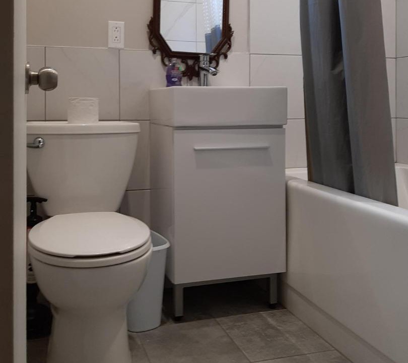 Photo of Bathroom in Cote-Des-Neiges—Notre-Dame-De-Grace