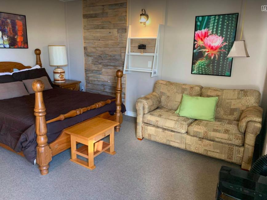 Photo of Bedroom in Saint-Pierre-de-Broughton