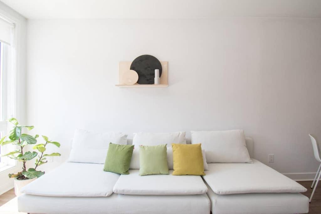 Photo of Livingroom in Plateau Mont Royal