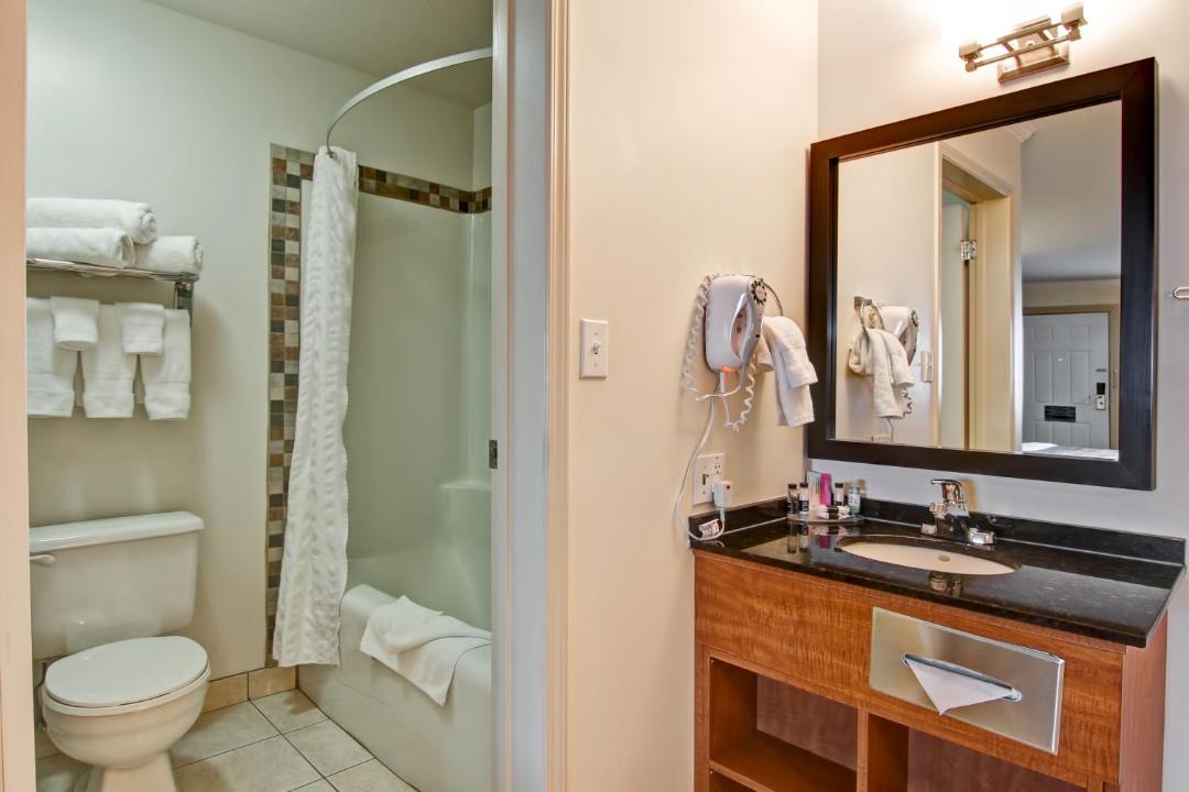 Photo of Bathroom in Drumheller