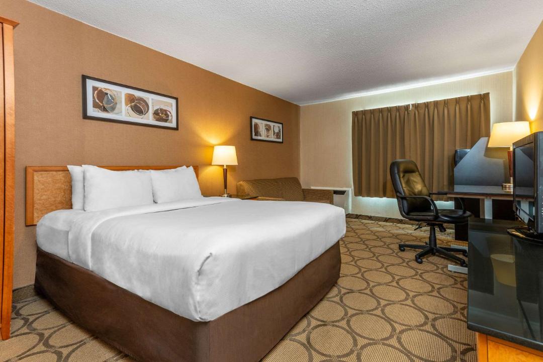 Photo of Bedroom in Timmins