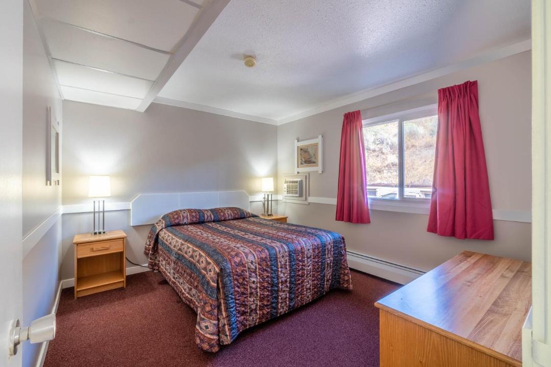 Photo of Bedroom in Cache Creek