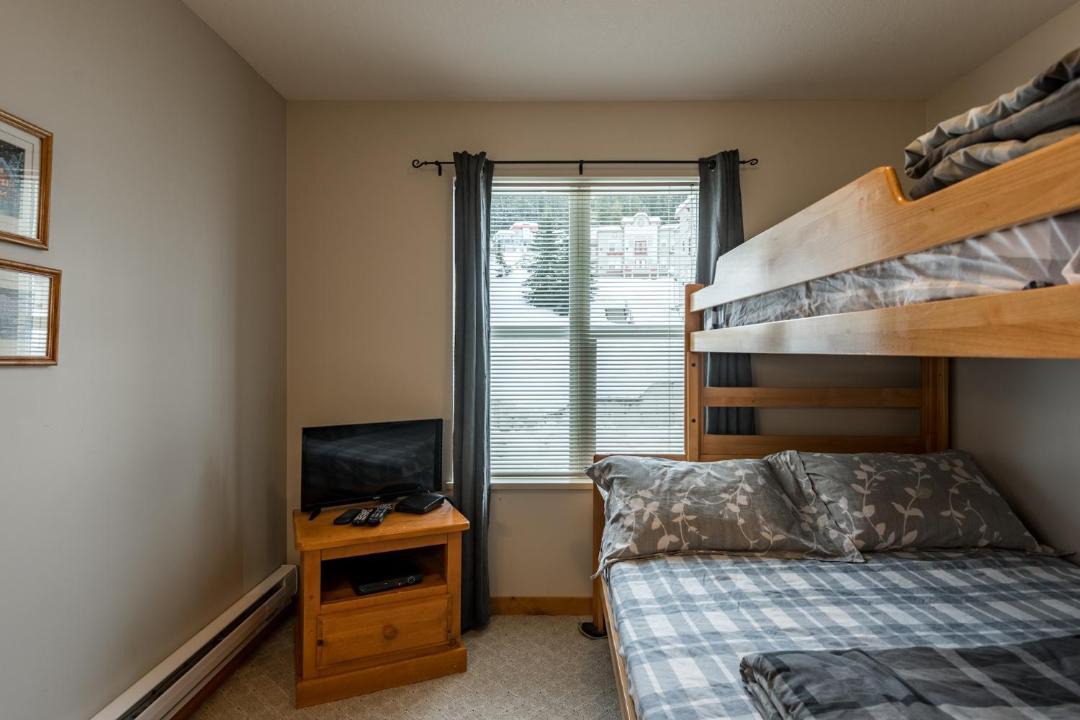 Photo of Bedroom in Silver Star Mountain