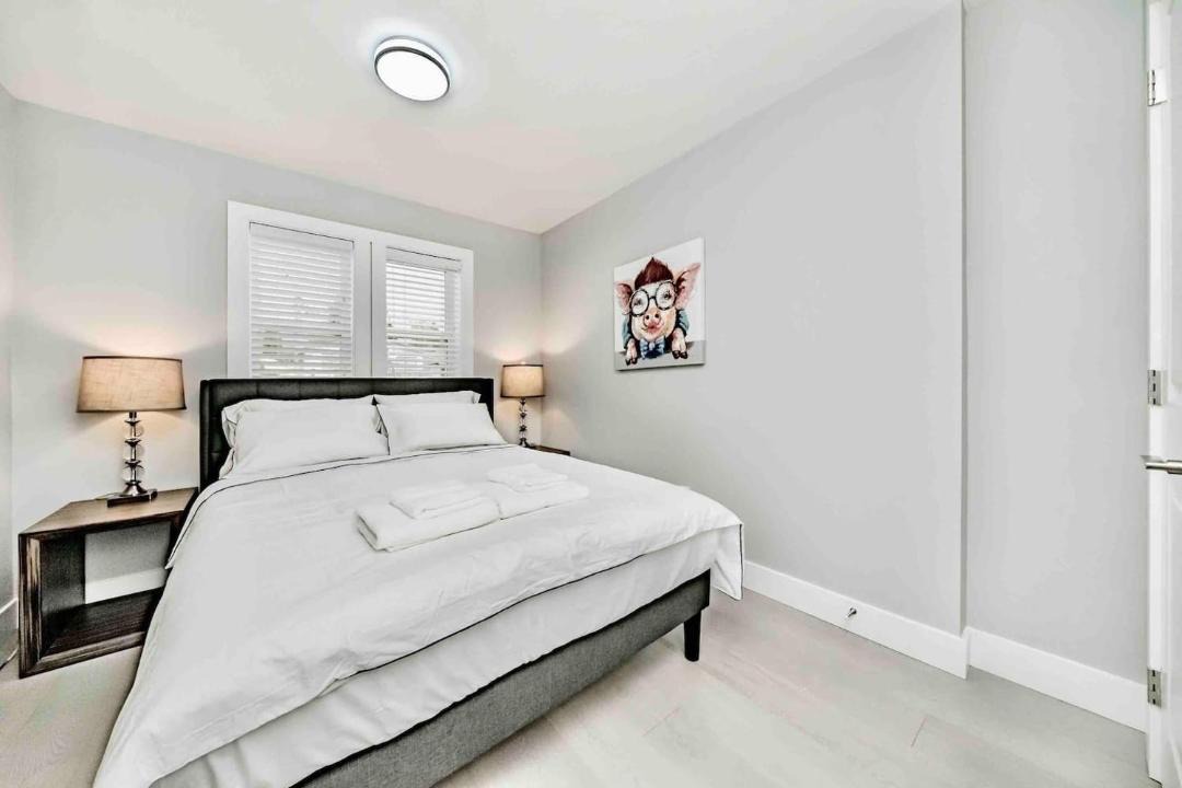 Photo of Bedroom in East Side