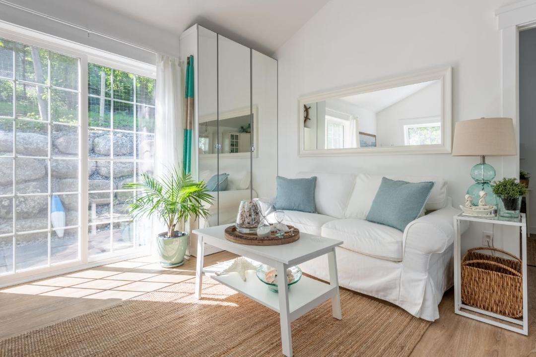 Photo of Livingroom in Mahone Bay