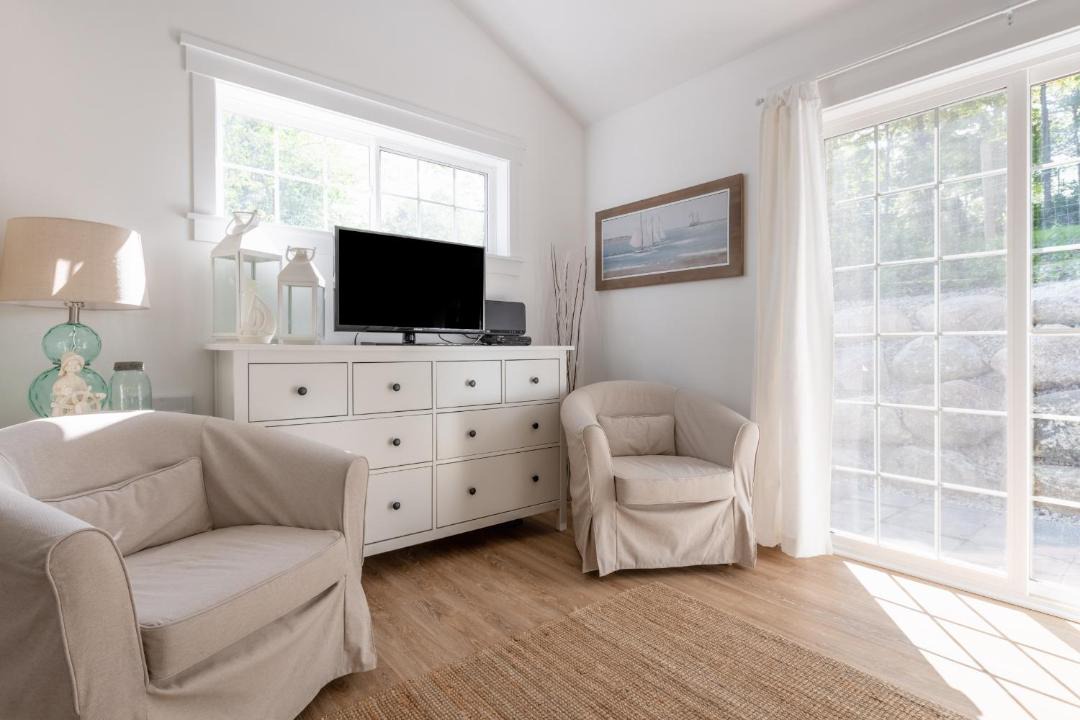 Photo of Livingroom in Mahone Bay