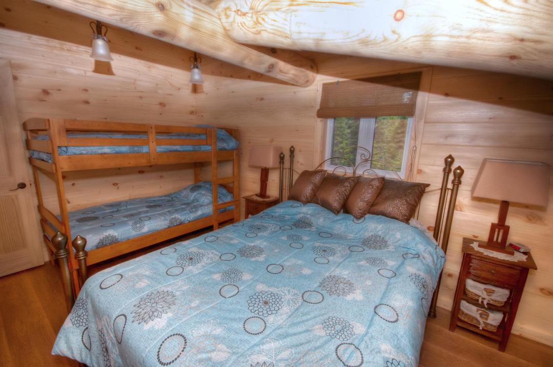 Photo of Bedroom in Saint-Tite-des-Caps