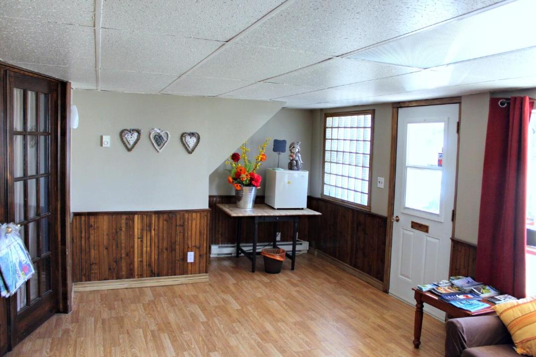 Photo of Livingroom in Maniwaki