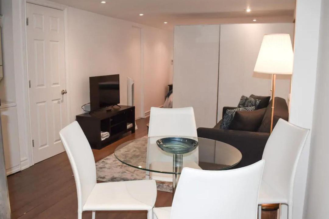 Photo of Livingroom in High Park North