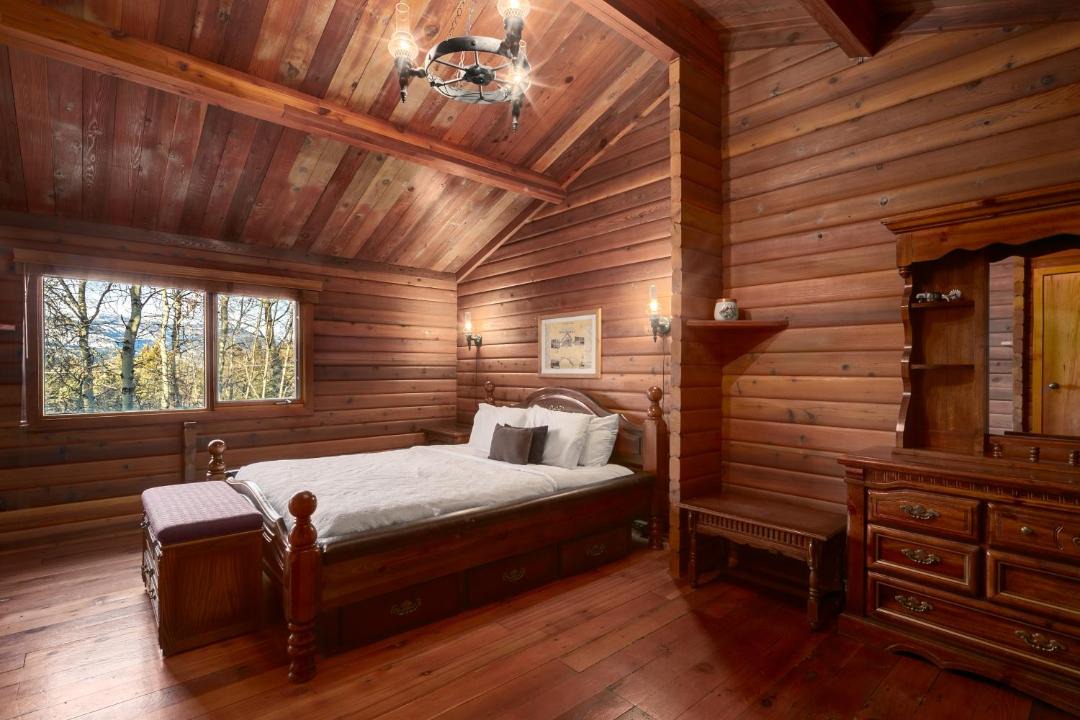 Photo of Bedroom in East Kootenay