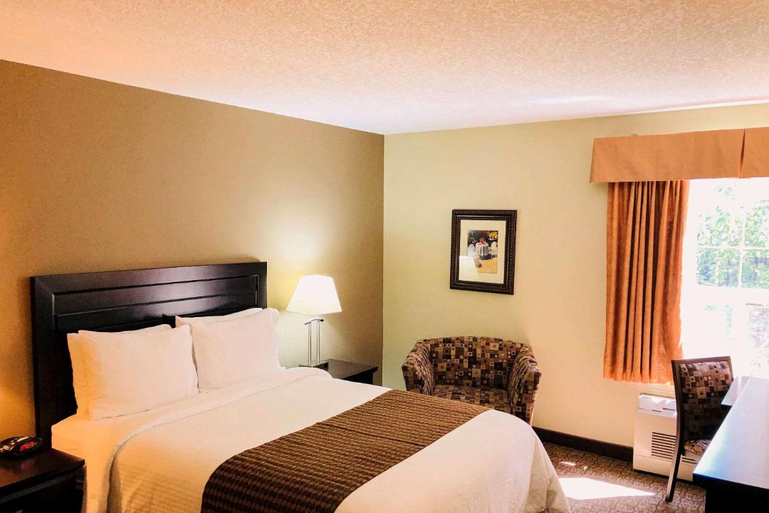 Photo of Bedroom in Okotoks